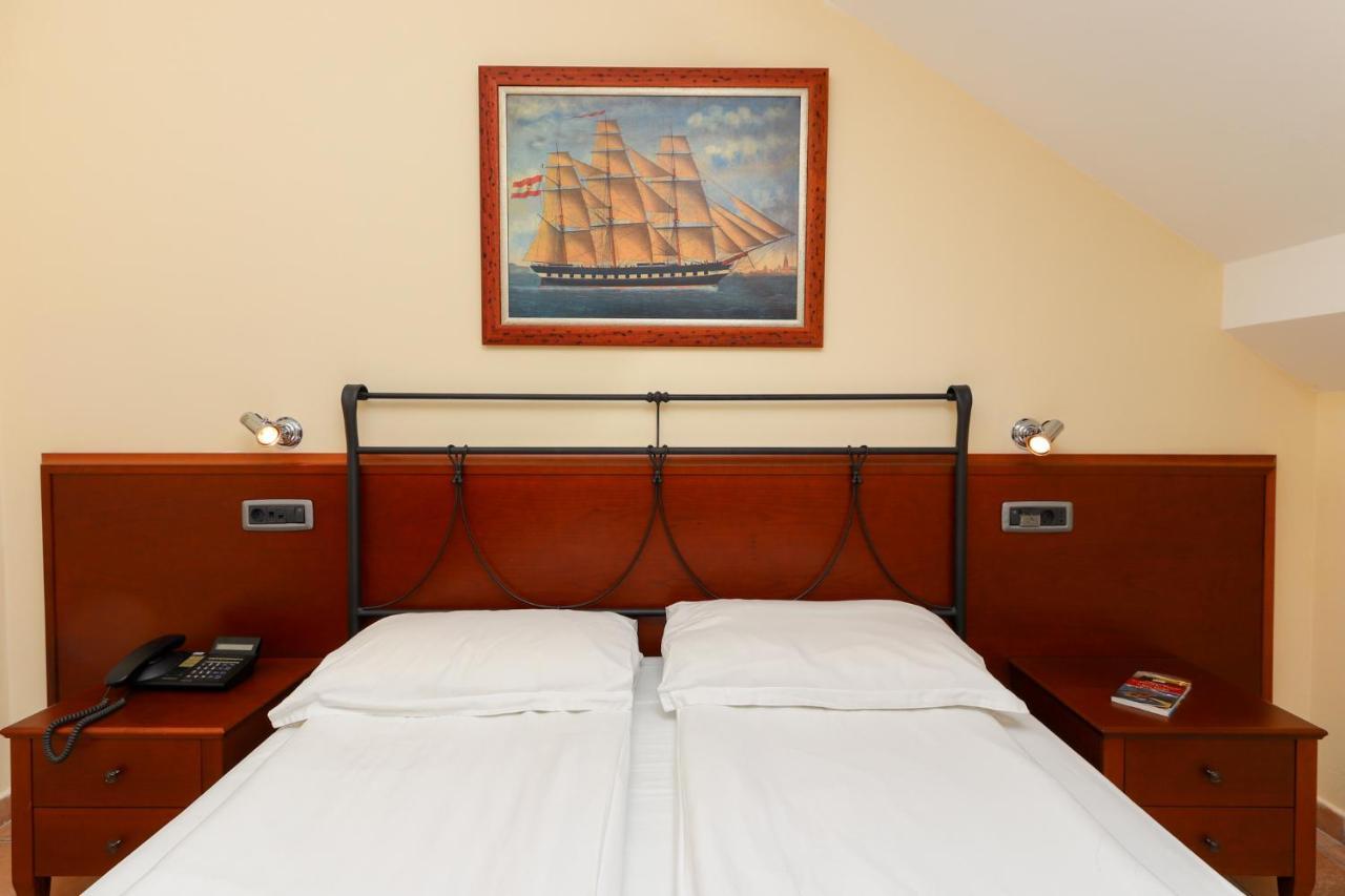 Hotel Splendido Kotor Exterior photo